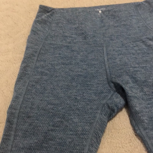 Layers quick dry Sz Small exercise pants. - Picture 8 of 8